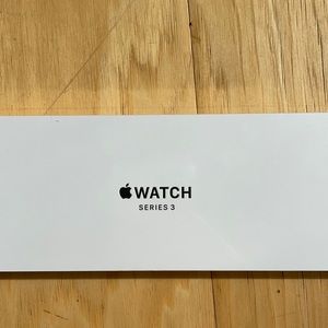AppleWatch Series 3 NWT